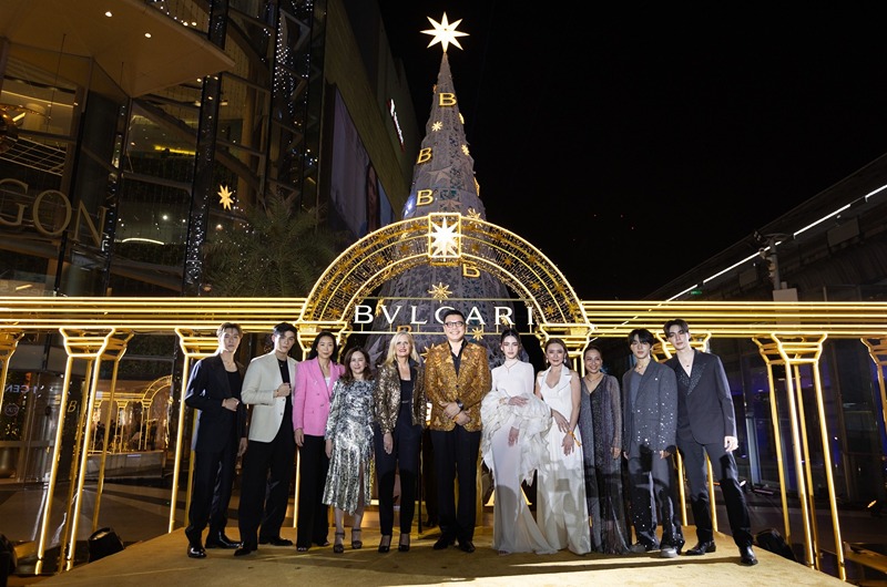 BVLGARI lights up its luminous Christmas tree in Bangkok