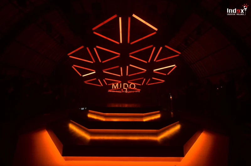 mido-multifort-8-two-crowns-launch-event-illuminated-stage-backdrop