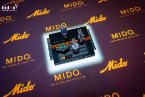  Projection Mapping ฉายภาพกราฟิกบนโต๊ะเพื่อเน้นสินค้าในงานอีเวนท์