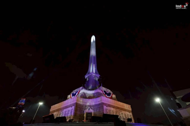 night-of-honor-military-tribute-purple-monument-illumination