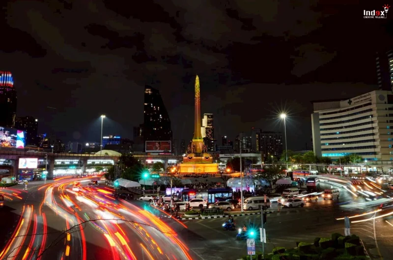 night-of-honor-military-tribute-victory-monument-night-view