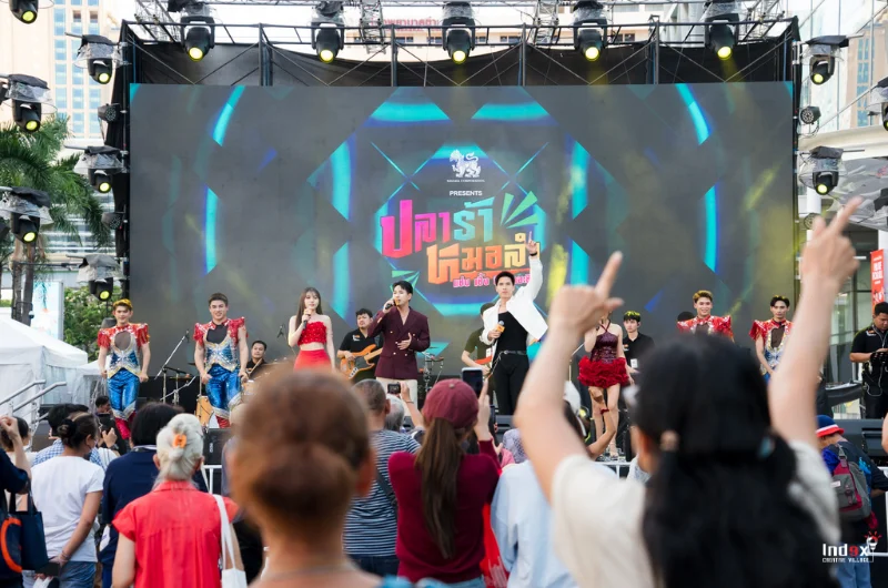 plara-morlam-zabb-serng-in-the-city-2026-audience-engagement